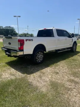 More photos of 2019 Ford F-350SD Lariat at Hixson Ford Leesville, LA