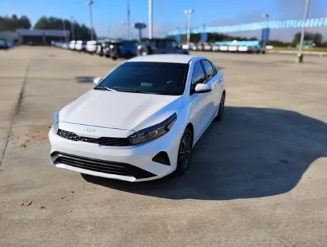 White 2024 Kia Forte LXS for sale in Leesville, LA