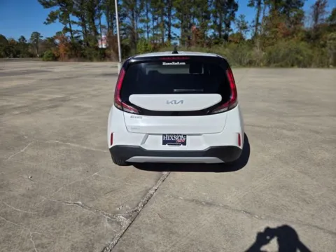 More photos of 2023 Kia Soul LX at Hixson Ford Leesville, LA