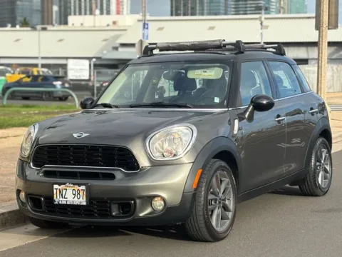 Gray 2013 MINI Cooper S Countryman for sale in Honolulu, HI