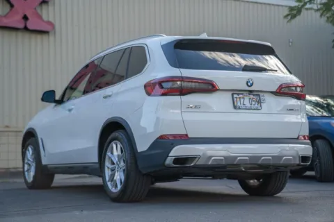 Another view of 2019 BMW X5 xDrive40i for sale in Honolulu, HI at Aloha Auto Depot LLC.
