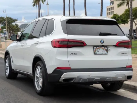 Another view of 2019 BMW X5 xDrive40i for sale in Honolulu, HI at Aloha Auto Depot LLC.