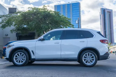 Photos of 2019 BMW X5 xDrive40i for sale in Honolulu, HI at Aloha Auto Depot LLC.
