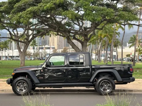 Photos of 2021 Jeep Gladiator Rubicon for sale in Honolulu, HI at Aloha Auto Depot LLC.