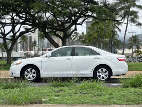 Photos of 2007 Toyota Camry SE for sale in Honolulu, HI at Aloha Auto Depot LLC.