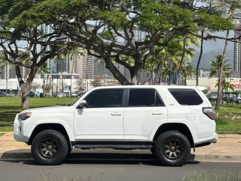Photos of 2018 Toyota 4Runner SR5 for sale in Honolulu, HI at Aloha Auto Depot LLC.