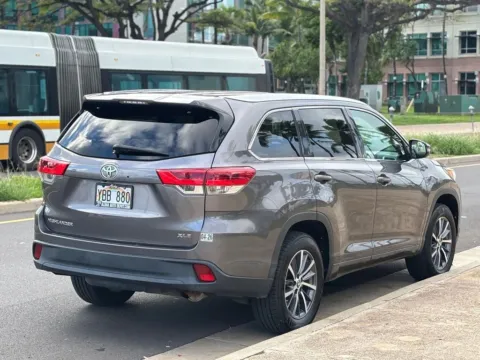 More photos of 2017 Toyota Highlander XLE at Aloha Auto Depot LLC., HI