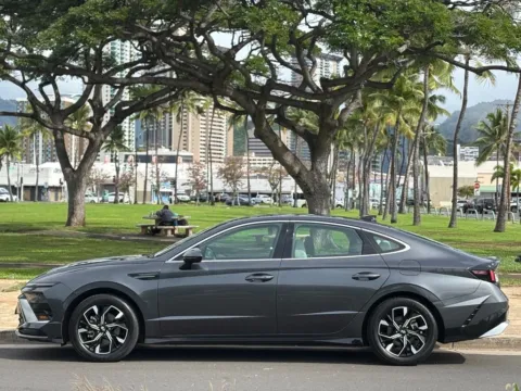Photos of 2025 Hyundai Sonata SEL for sale in Honolulu, HI at Aloha Auto Depot LLC.