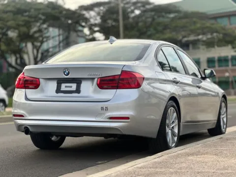 More photos of 2018 BMW 3 Series 320i at Aloha Auto Depot LLC., HI