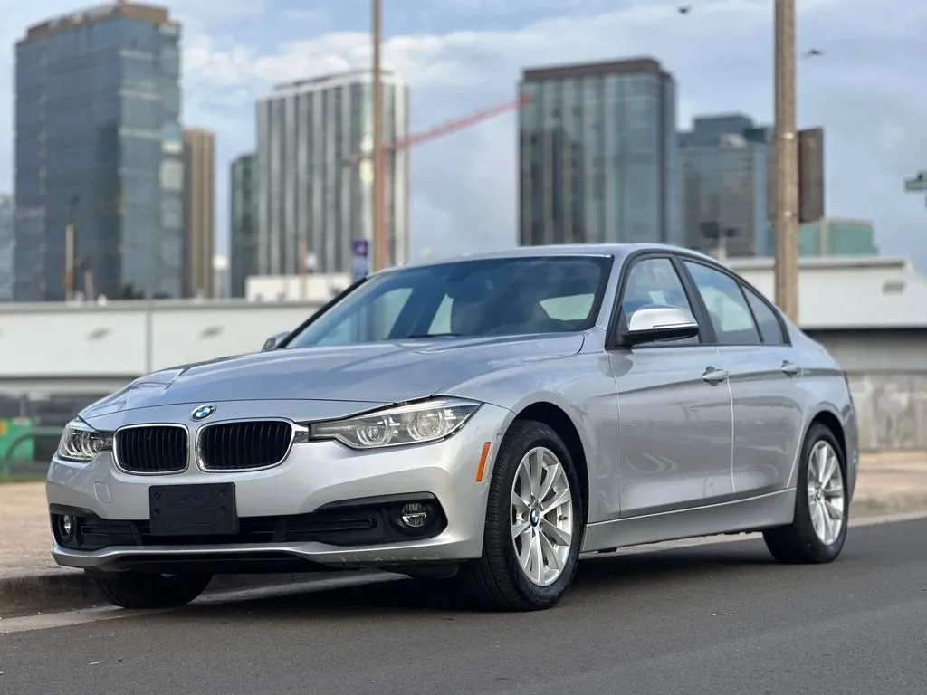 Silver 2018 BMW 3 Series 320i for sale in Honolulu, HI