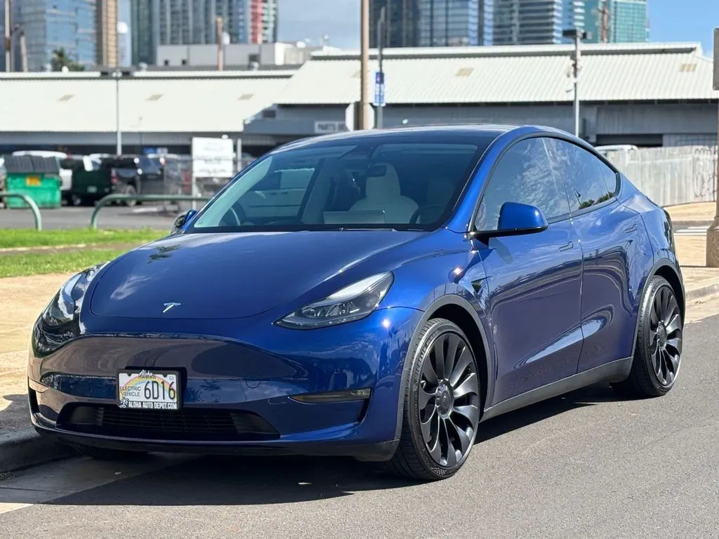 Blue 2022 Tesla Model Y Performance for sale in Honolulu, HI
