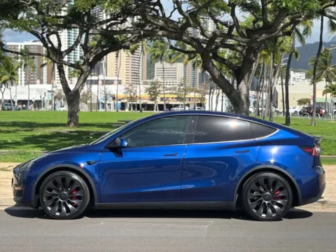 Photos of 2022 Tesla Model Y Performance for sale in Honolulu, HI at Aloha Auto Depot LLC.