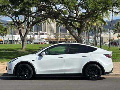 Photos of 2020 Tesla Model Y Long Range for sale in Honolulu, HI at Aloha Auto Depot LLC.