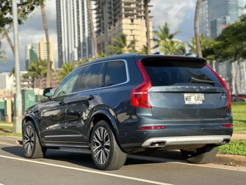 Another view of 2020 Volvo XC90 T5 Momentum for sale in Honolulu, HI at Aloha Auto Depot LLC.