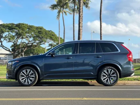 Photos of 2020 Volvo XC90 T5 Momentum for sale in Honolulu, HI at Aloha Auto Depot LLC.