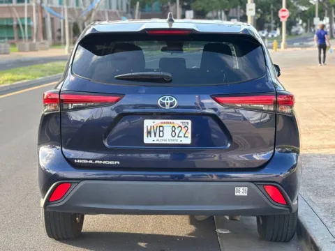 More photos of 2023 Toyota Highlander L at Aloha Auto Depot LLC., HI