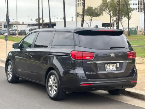 Another view of 2020 Kia Sedona LX for sale in Honolulu, HI at Aloha Auto Depot LLC.