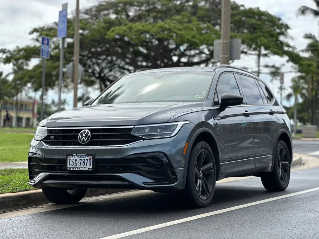 Gray 2023 Volkswagen Tiguan 2.0T SE R-Line Black for sale in Honolulu, HI