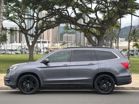 Photos of 2022 Honda Pilot Special Edition for sale in Honolulu, HI at Aloha Auto Depot LLC.
