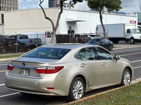 More photos of 2014 Lexus ES 300h at Aloha Auto Depot LLC., HI