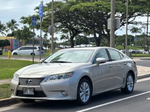 Beige 2014 Lexus ES 300h for sale in Honolulu, HI
