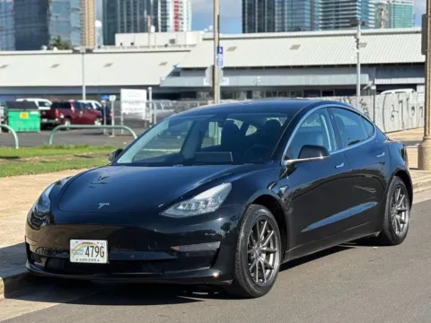 Black 2019 Tesla Model 3 Standard Range Plus for sale in Honolulu, HI
