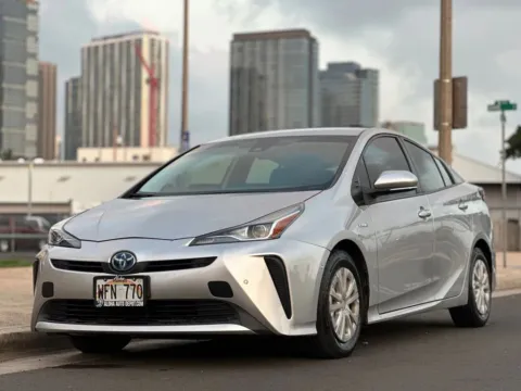Silver 2022 Toyota Prius for sale in Honolulu, HI