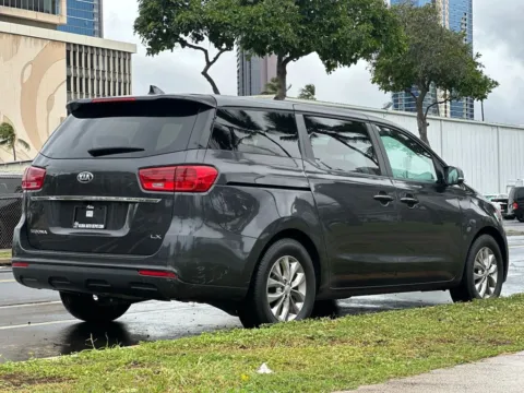 More photos of 2021 Kia Sedona LX at Aloha Auto Depot LLC., HI