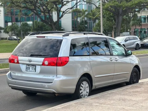 More photos of 2010 Toyota Sienna LE at Aloha Auto Depot LLC., HI
