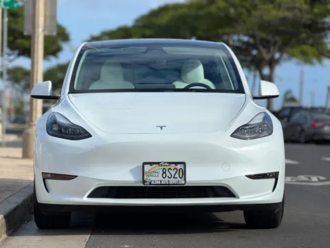 Photos of 2024 Tesla Model Y Performance for sale in Honolulu, HI at Aloha Auto Depot LLC.