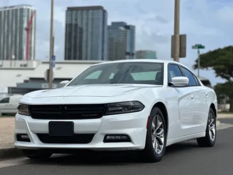 White 2015 Dodge Charger SXT for sale in Honolulu, HI