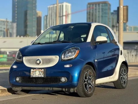 Blue 2017 smart Fortwo Passion for sale in Honolulu, HI
