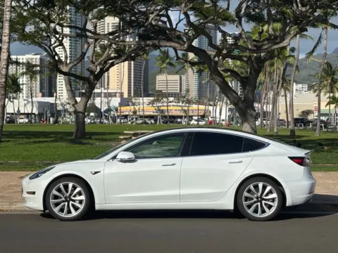 Photos of 2018 Tesla Model 3 Long Range for sale in Honolulu, HI at Aloha Auto Depot LLC.