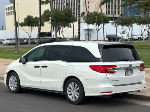 Another view of 2019 Honda Odyssey LX for sale in Honolulu, HI at Aloha Auto Depot LLC.
