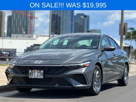 Gray 2024 Hyundai Elantra SEL for sale in Honolulu, HI