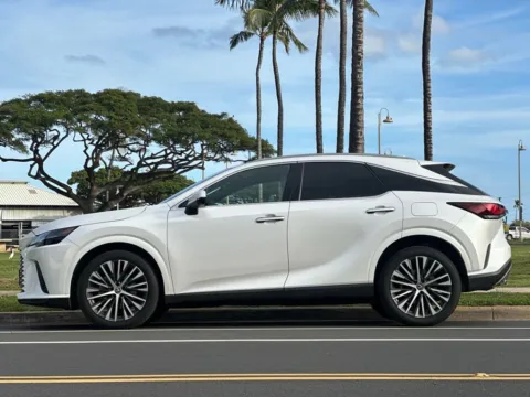 Photos of 2023 Lexus RX 350 Premium Plus for sale in Honolulu, HI at Aloha Auto Depot LLC.