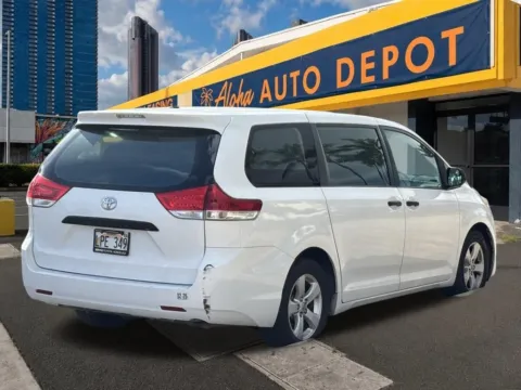 More photos of 2013 Toyota Sienna L at Aloha Auto Depot LLC., HI