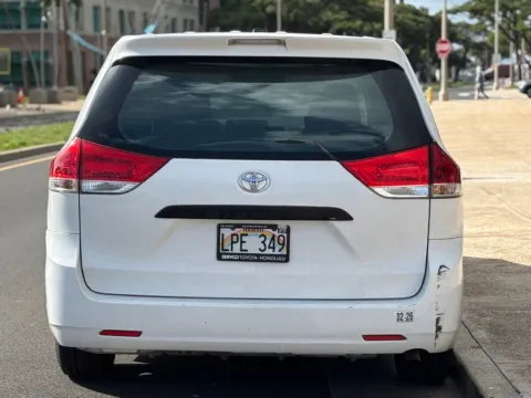 More photos of 2013 Toyota Sienna L at Aloha Auto Depot LLC., HI