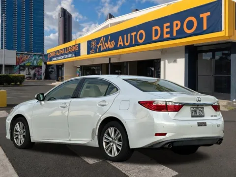 Another view of 2013 Lexus ES 350 for sale in Honolulu, HI at Aloha Auto Depot LLC.