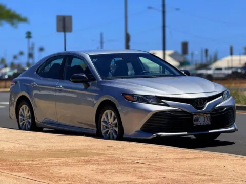 Silver 2019 Toyota Camry LE for sale in Honolulu, HI