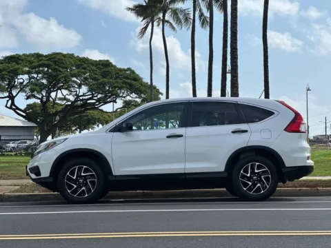 Photos of 2016 Honda CR-V SE for sale in Honolulu, HI at Aloha Auto Depot LLC.
