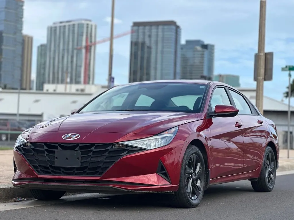 Red 2023 Hyundai Elantra SEL for sale in Honolulu, HI