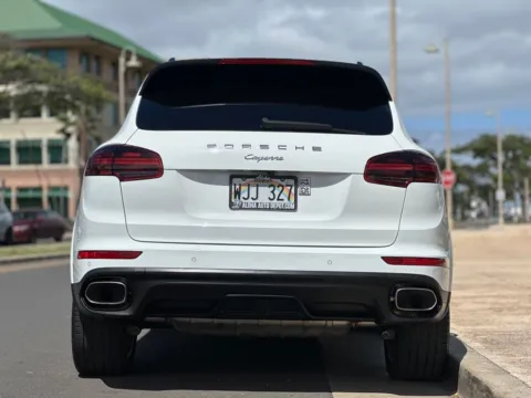 More photos of 2018 Porsche Cayenne Platinum Edition at Aloha Auto Depot LLC., HI