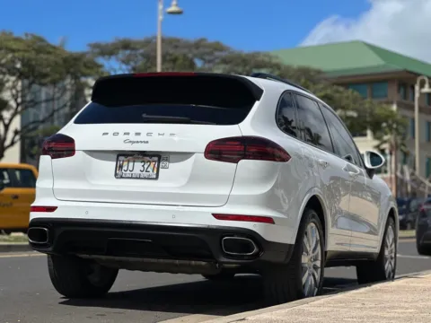 More photos of 2018 Porsche Cayenne Platinum Edition at Aloha Auto Depot LLC., HI