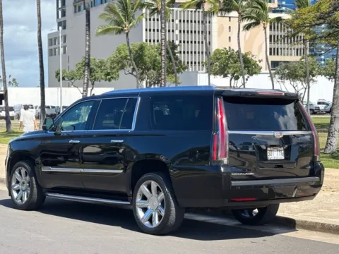 Another view of 2018 Cadillac Escalade ESV Luxury for sale in Honolulu, HI at Aloha Auto Depot LLC.