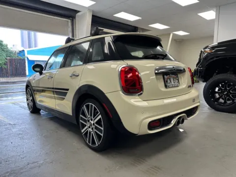 Photos of 2021 MINI Cooper S Signature for sale in Honolulu, HI at Aloha Auto Depot LLC.