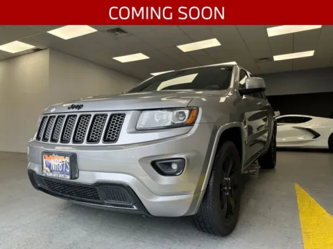 Silver 2015 Jeep Grand Cherokee Altitude for sale in Honolulu, HI