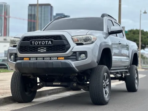 Silver 2018 Toyota Tacoma TRD Sport for sale in Honolulu, HI