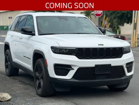 White 2022 Jeep Grand Cherokee Altitude for sale in Honolulu, HI
