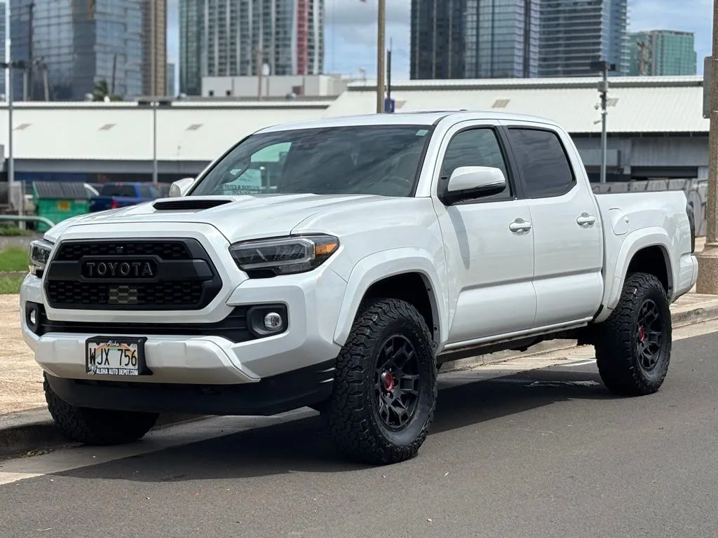 White 2022 Toyota Tacoma TRD Sport for sale in Honolulu, HI